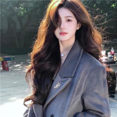 白衣侠女